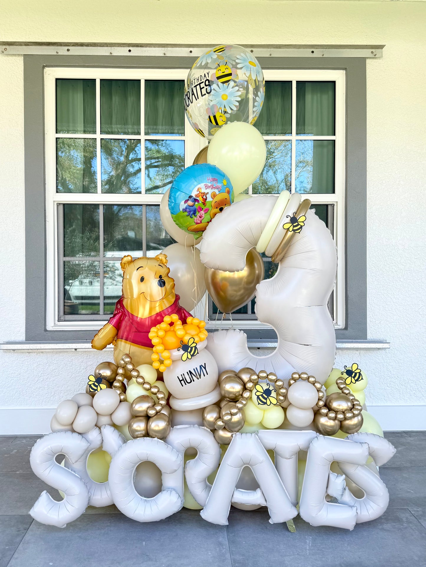 Winnie Pooh Birthday Balloon Bouquet